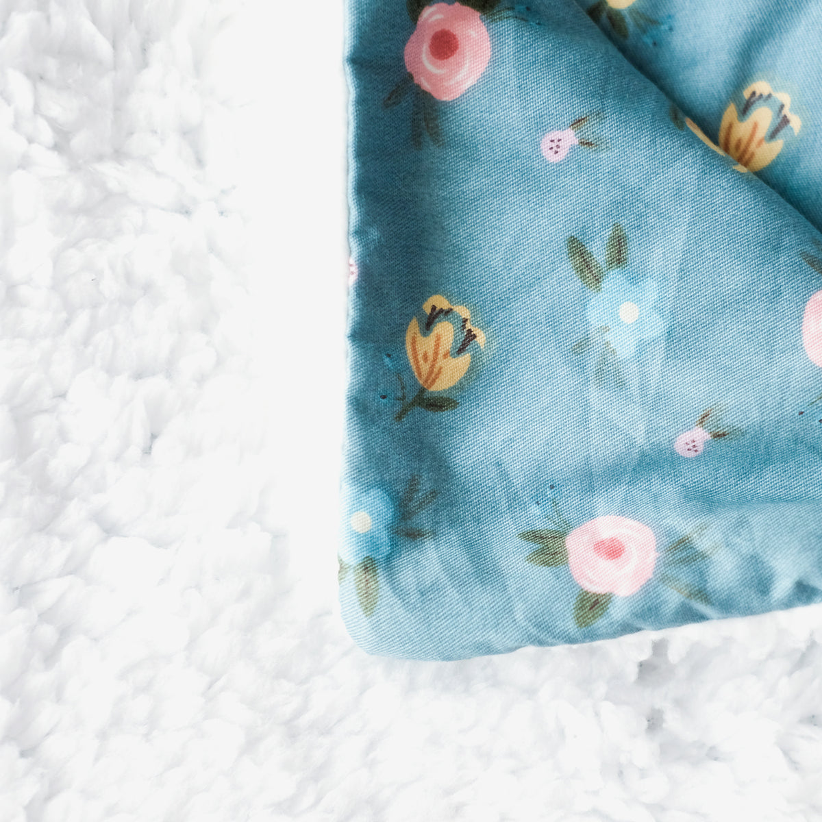 Azelea Snuggly Blanket